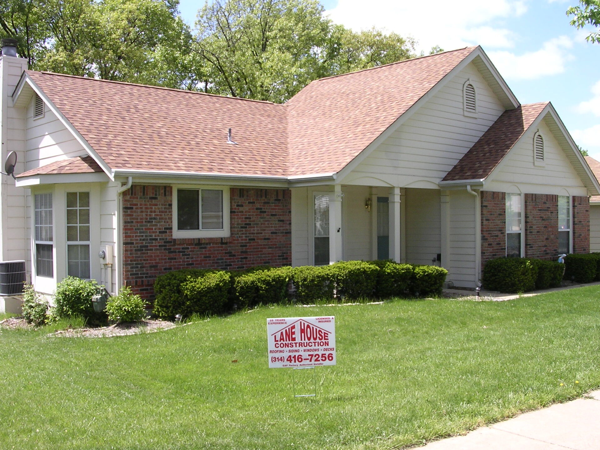 Roofers in St. Louis, MO